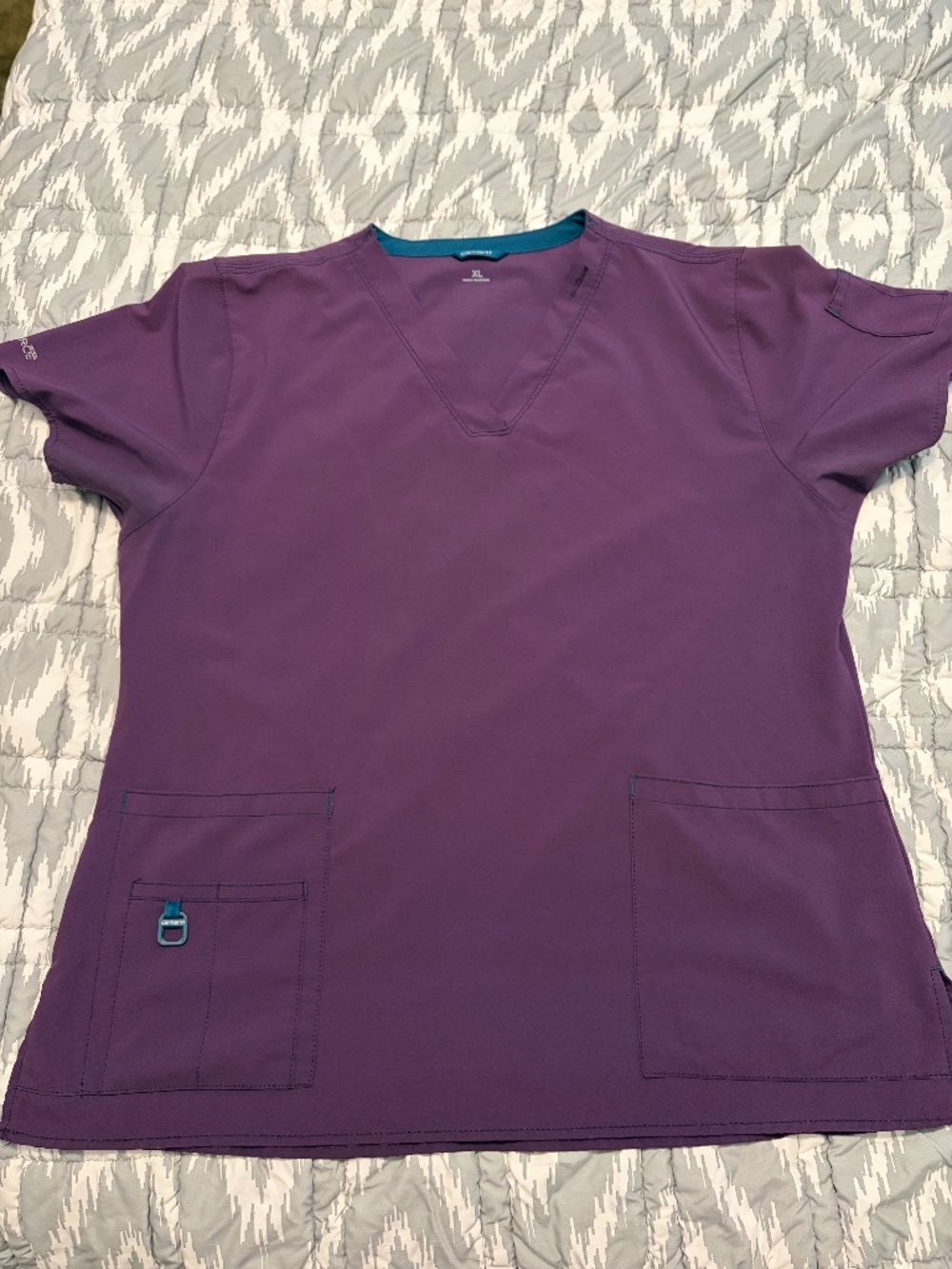 Scrub set